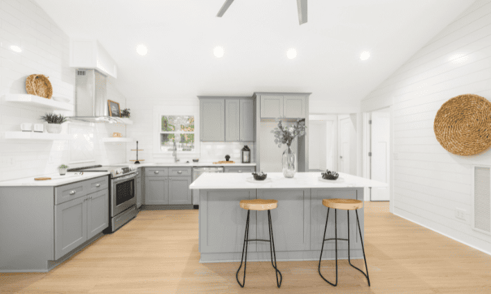 Read more about the article 4 Excellent Benefits of Using Tiles for Kitchen Flooring