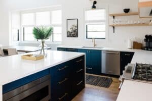 Read more about the article Transform Your Barrie Kitchen with Renovation and Cabinet Refinishing Services